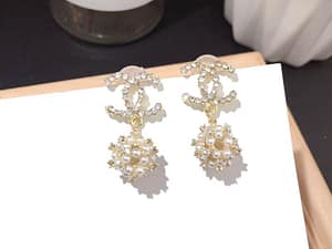 New full diamond letter earrings